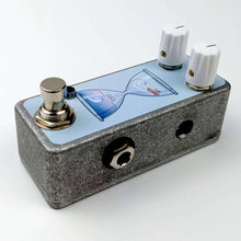 Load image into Gallery viewer, Tiny Fuzz: Hourglass